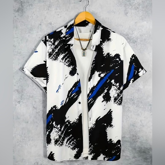 NWOT - Men’s Fashion Abstract Print Casual Short Sleeve Button Down Summer Shirt - Picture 1 of 7